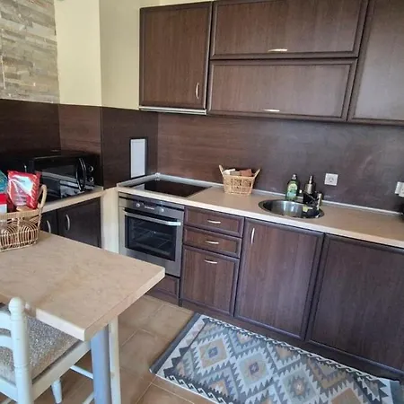 3 Bedroom Penthouse Only 700 Meters From Lift アパート バンスコ