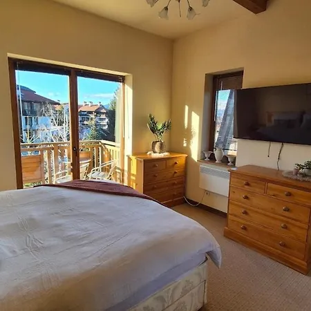 Libell - 3 Bedroom Penthouse Only 700 Meters From Lift 公寓 *