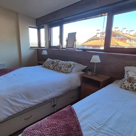 3 Bedroom Penthouse Only 700 Meters From Lift アパート *