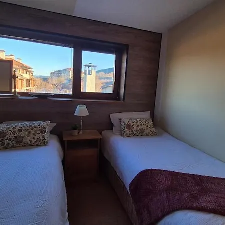 Libell - 3 Bedroom Penthouse Only 700 Meters From Lift 公寓