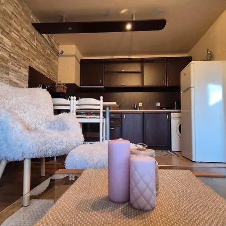 3 Bedroom Penthouse Only 700 Meters From Lift