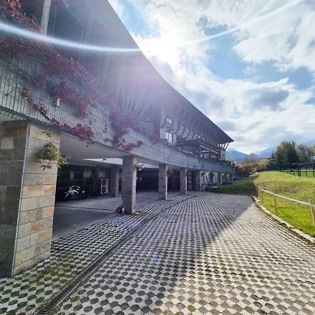 公寓 Libell - 3 Bedroom Penthouse Only 700 Meters From Lift