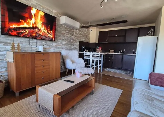 Libell - 3 Bedroom Penthouse Only 700 Meters From Lift *