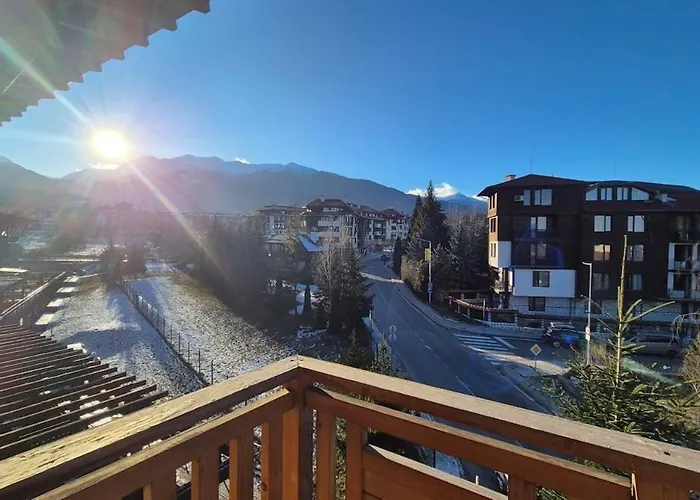 Libell - 3 Bedroom Penthouse Only 700 Meters From Lift 班斯科