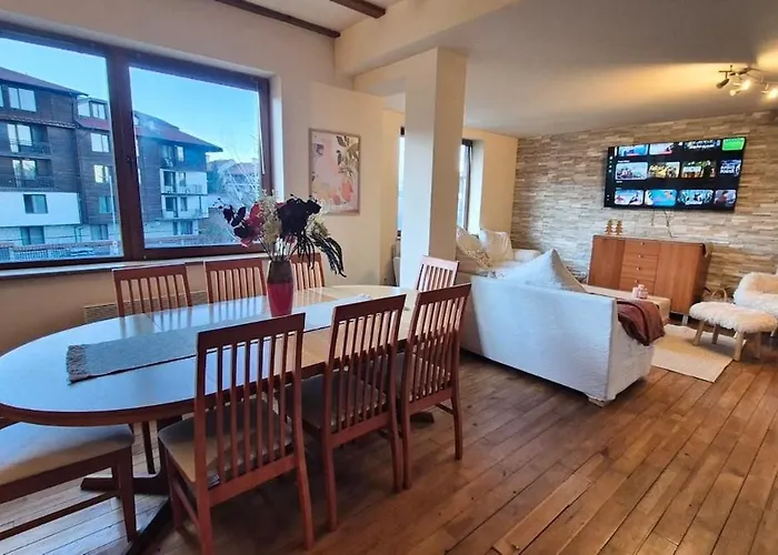 Libell - 3 Bedroom Penthouse Only 700 Meters From Lift 公寓 *